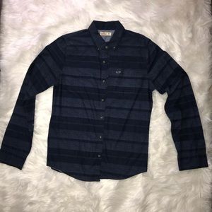 Men’s medium Hollister long sleeve shirt